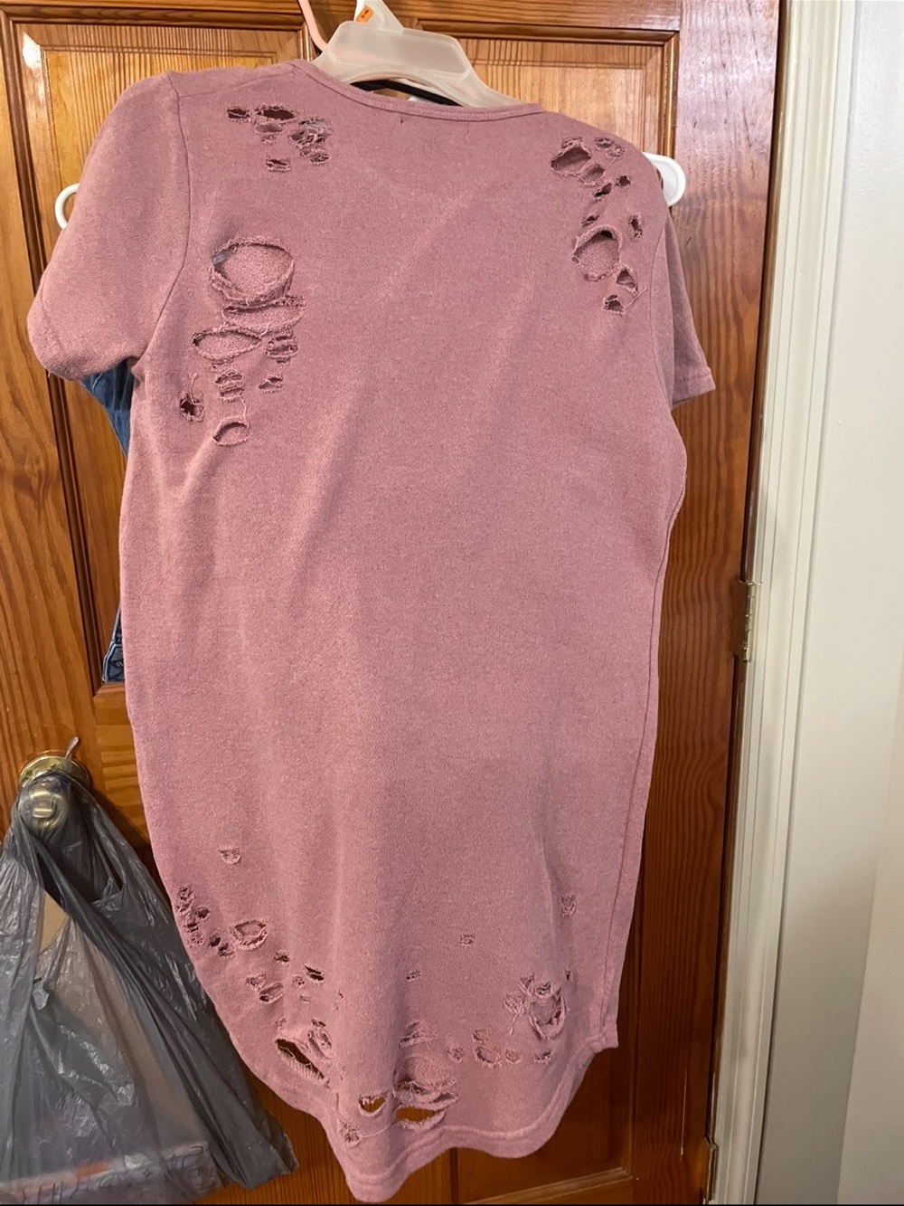 Forever 21 Mauve Distressed Short Sleeve Tee